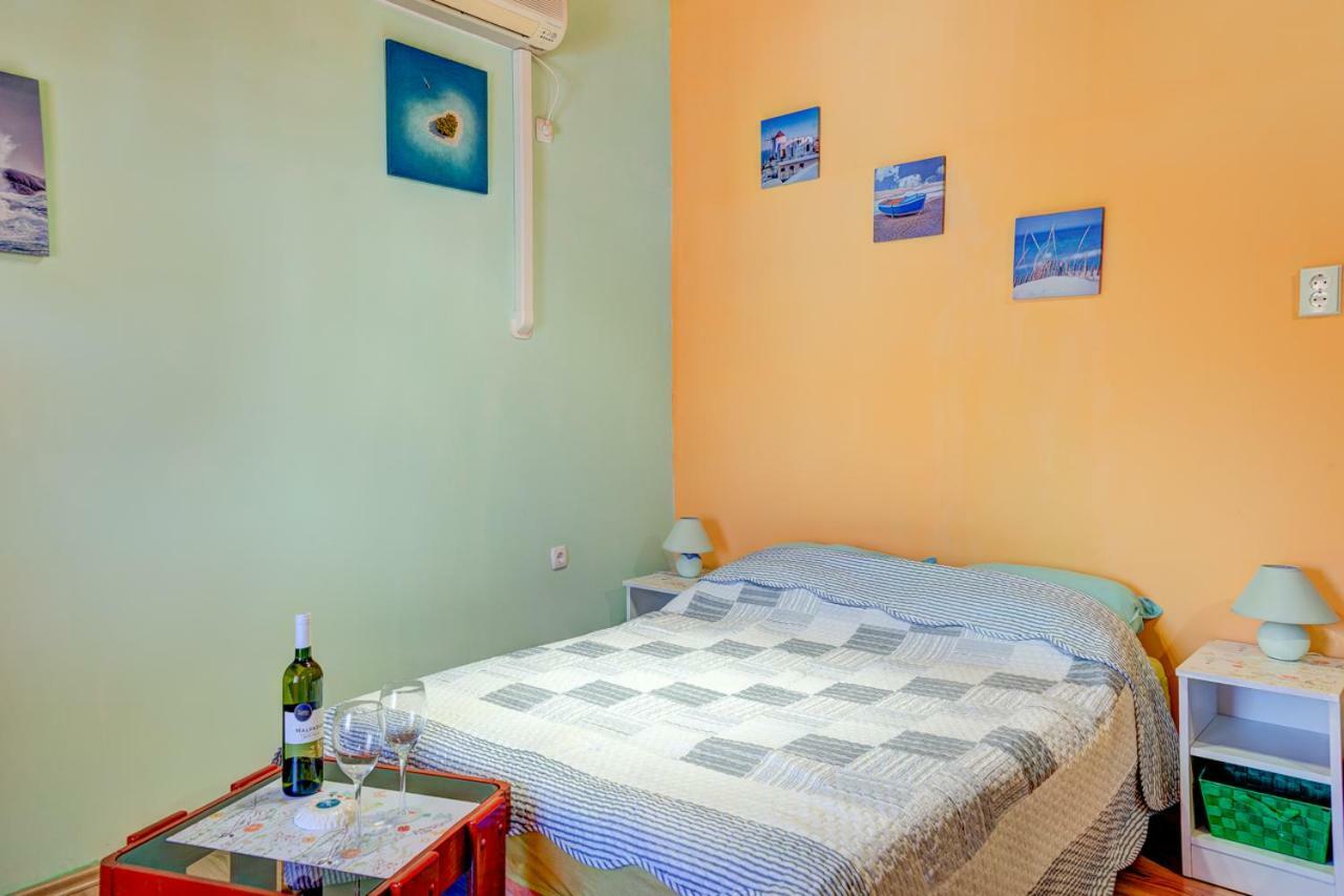 Apartment In Center Pula Extérieur photo
